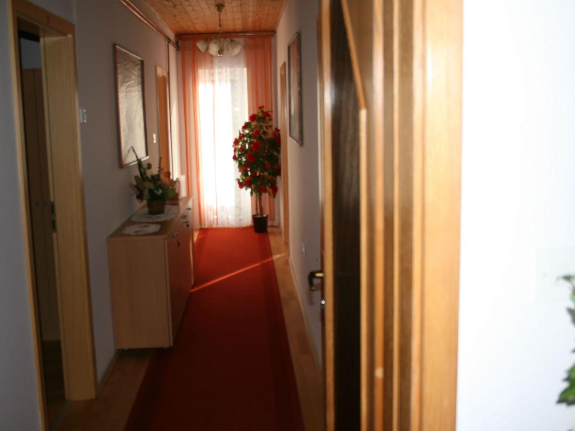 Adriana Guesthouse Jezerce Oda fotoğraf