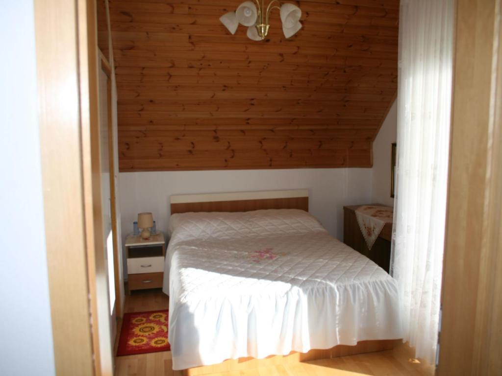 Adriana Guesthouse Jezerce Oda fotoğraf