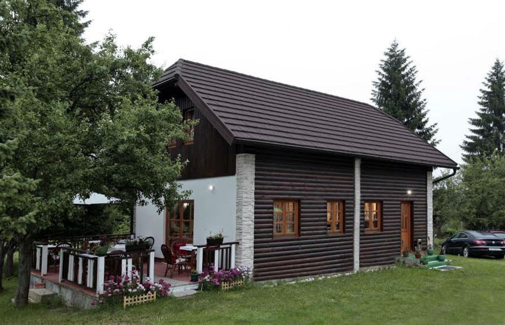 Adriana Guesthouse Jezerce Dış mekan fotoğraf